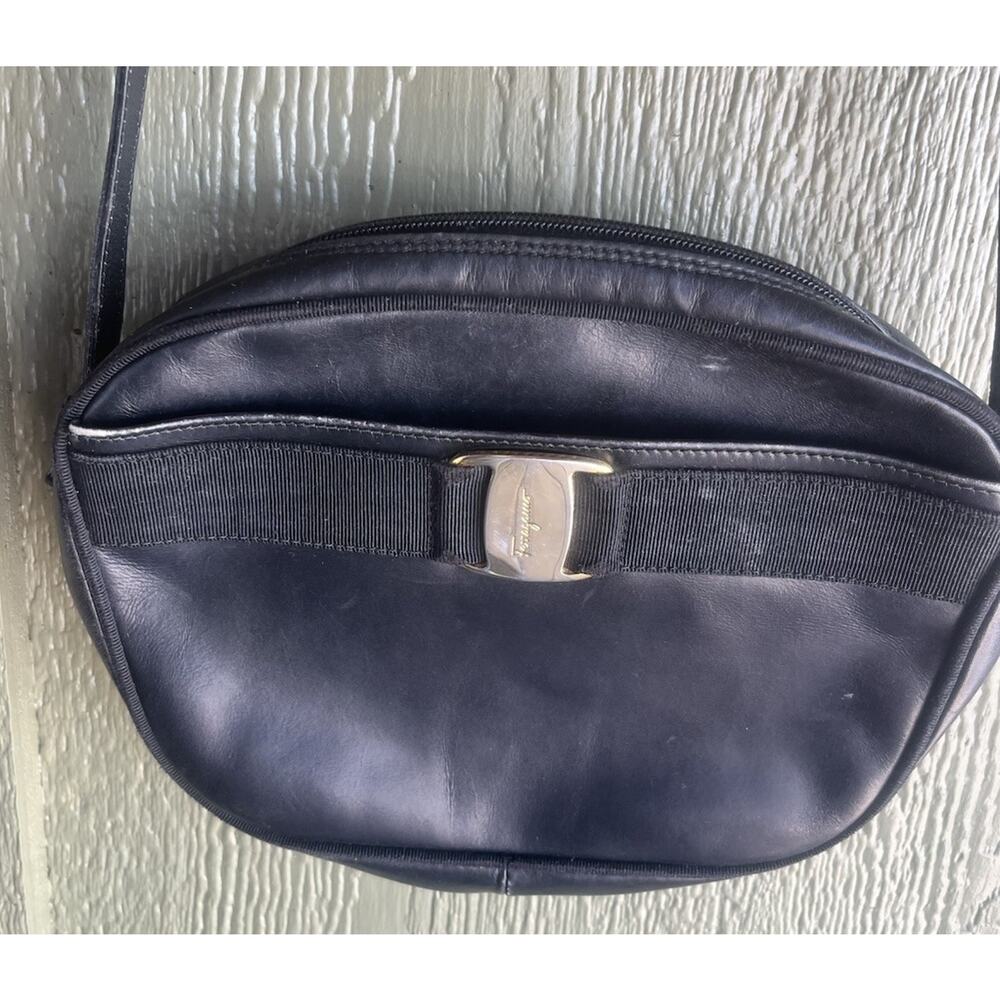 Salvatore Ferragamo Vintage Black Leather Crossbody Vara Bow Bag